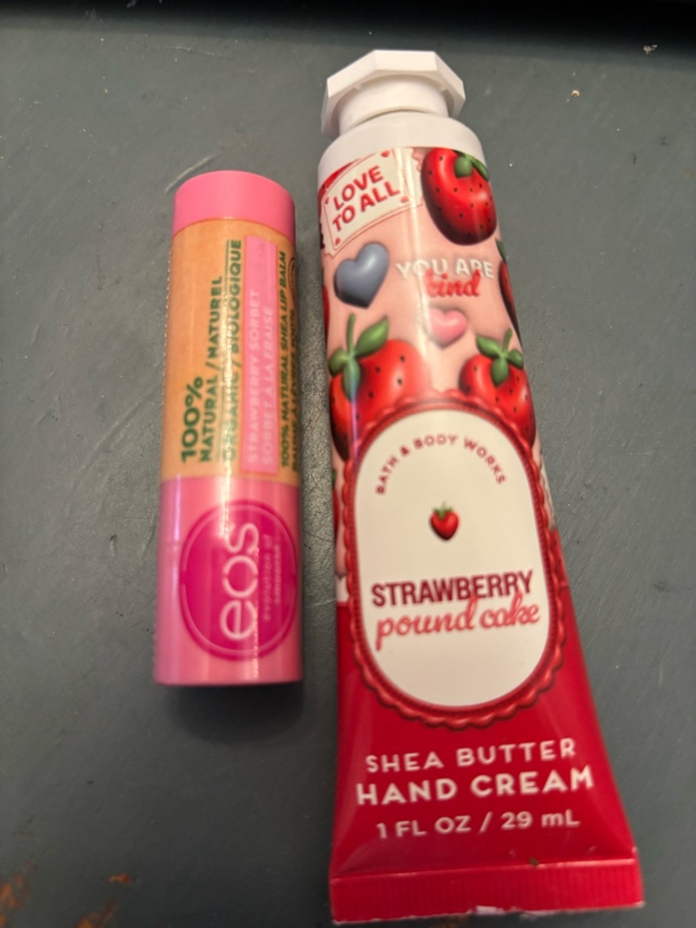 Bath & Body Works Strawberry Pound Cake Hand Cream - Pink Red